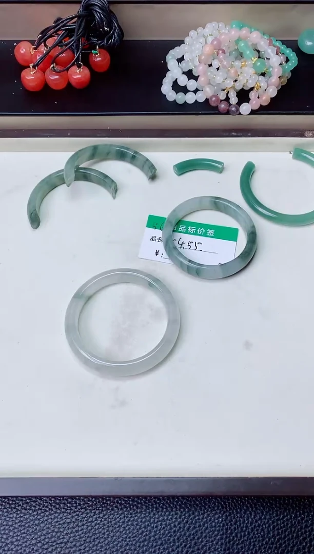 未镶嵌手镯石英质玉（天山翠）57  5960