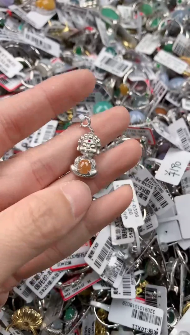 银S925镶嵌戒指翡翠888          10