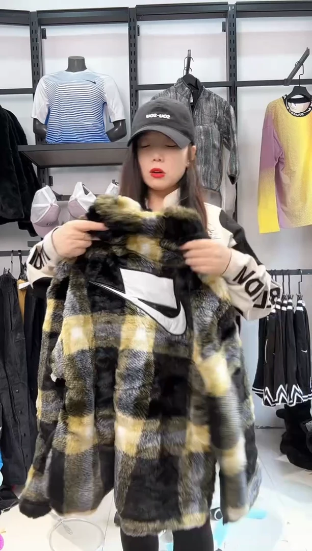 2706 编码  瑕疵直播间过款为准 尺码175