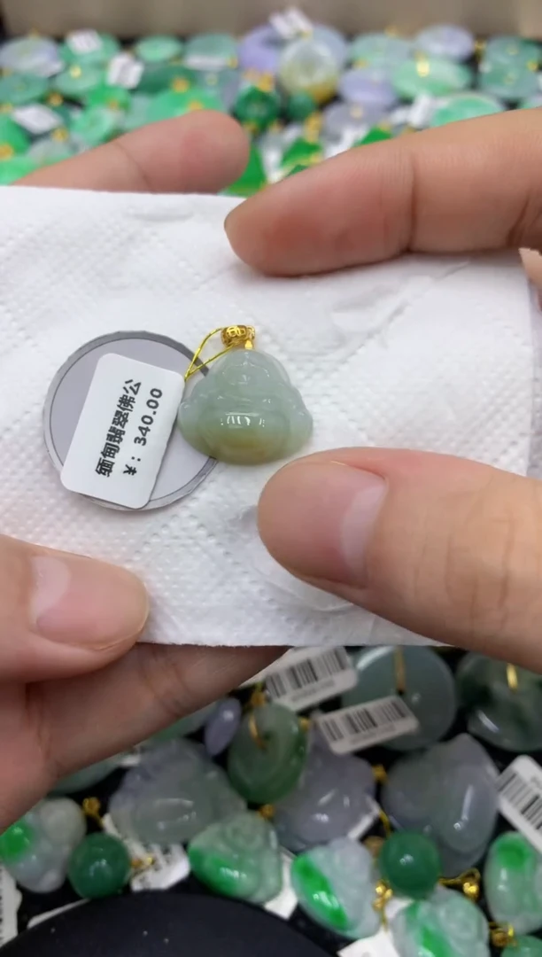 颈饰未镶嵌翡翠天然缅甸翡翠A货