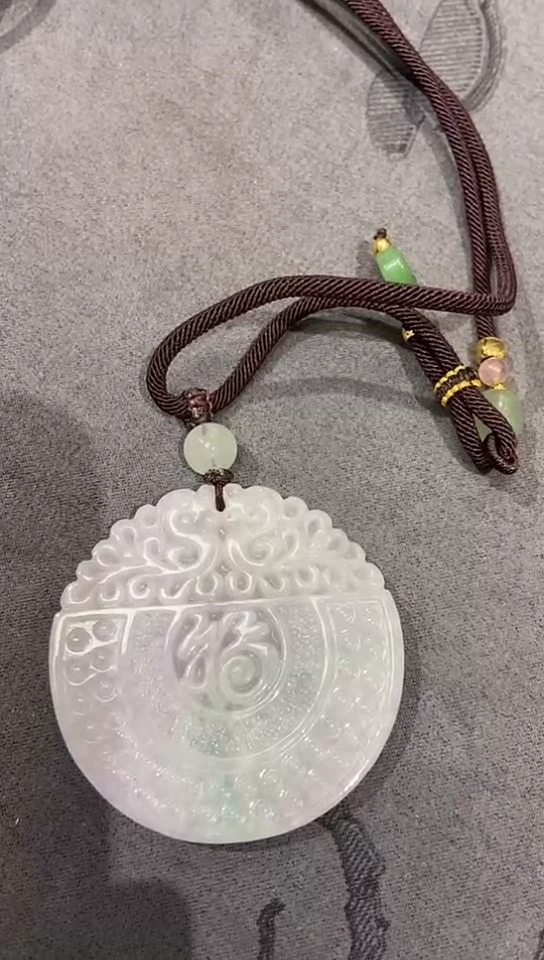 【闪购商品】翡翠颈饰未镶嵌吊坠