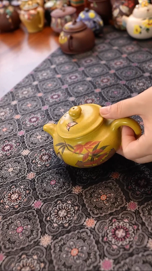 茶壶紫砂莲子蟹黄段