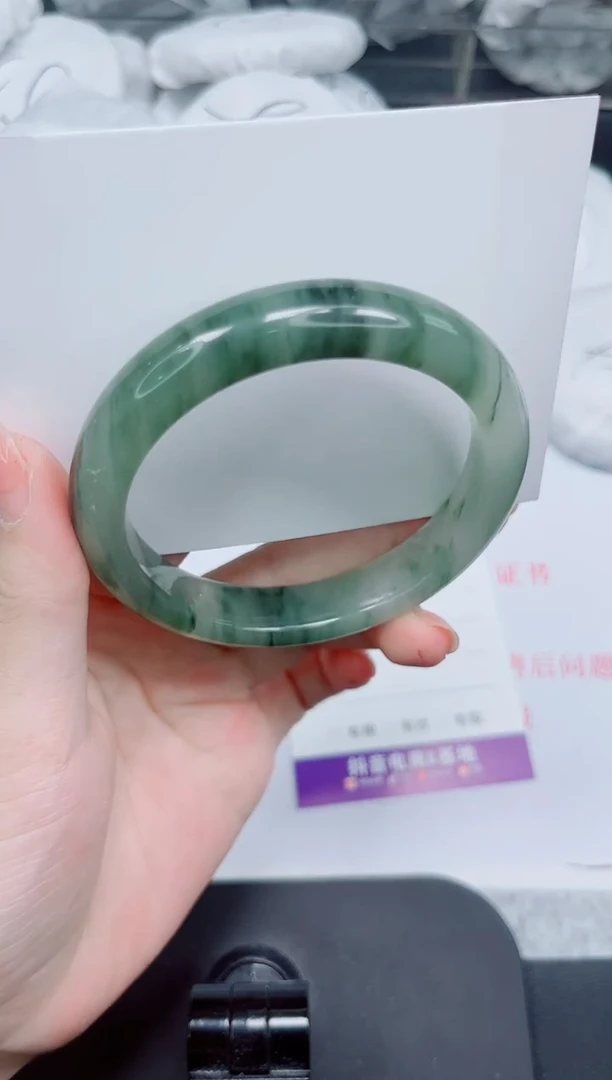 石英质玉手镯未镶嵌145-58