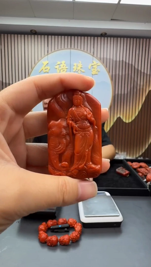 未镶嵌雕刻南红玛瑙144ZB0911产品一个