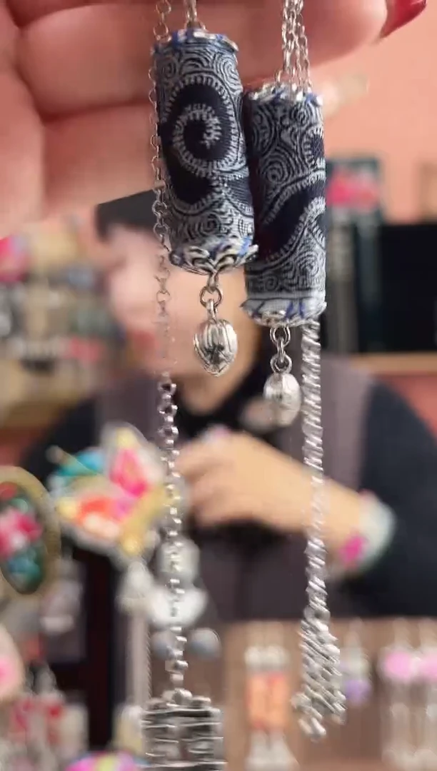 织绣艺枝独绣手工饰品338