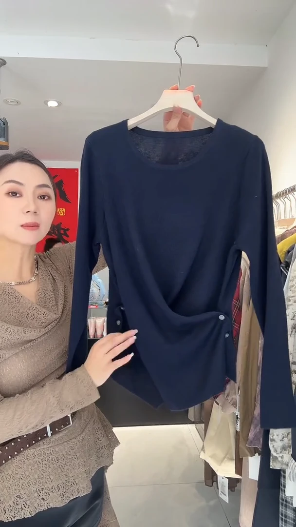 双胞胎气质款女装