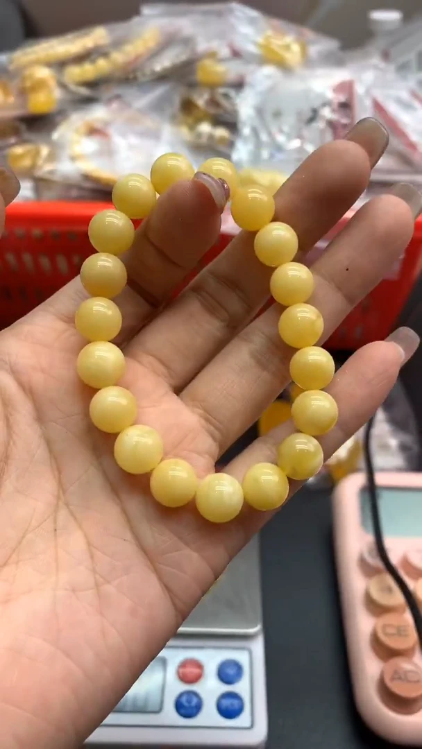 未镶嵌琥珀珠宝奇石352