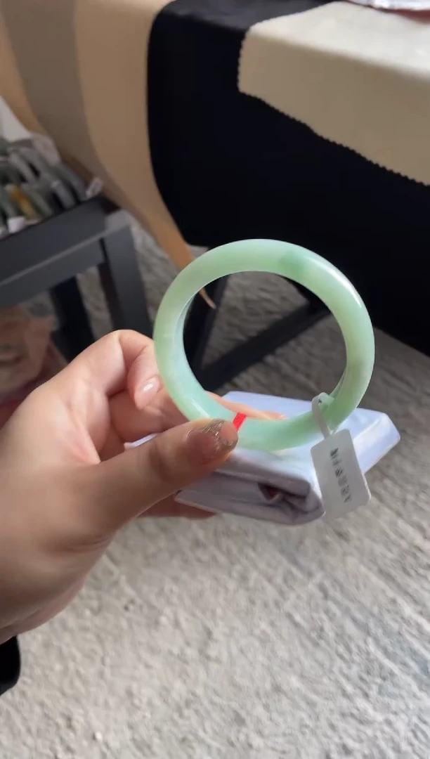 未镶嵌手镯翡翠三天鉴赏期