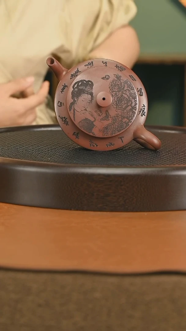 茶壶紫砂879 半手折肩宫灯满刻机刻200c