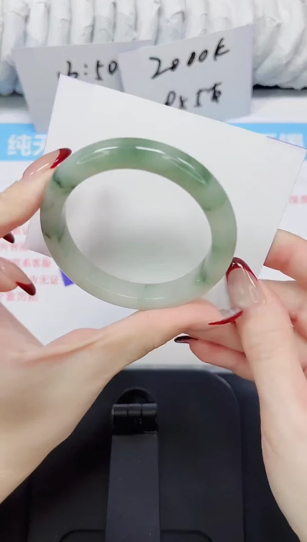 【闪购商品】石英质玉手镯未镶嵌15