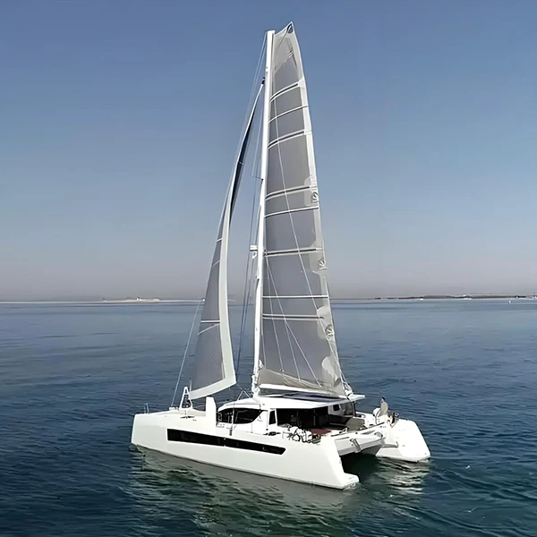 玛泽润49呎竞速版双体豪华帆船