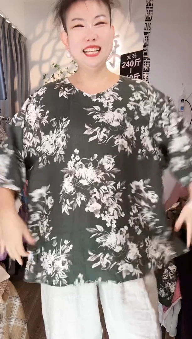 亚麻大码女装系列。