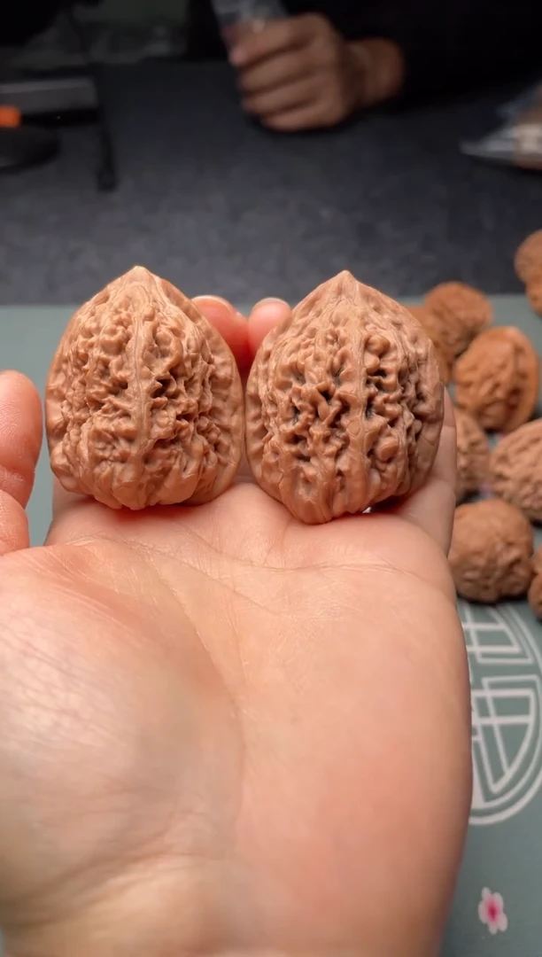 把件文玩核桃w303  凤凰台 39尺