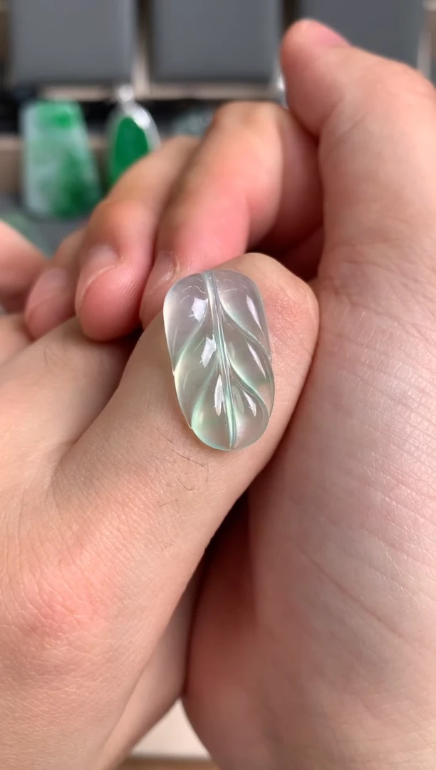 未镶嵌定制翡翠裸玉