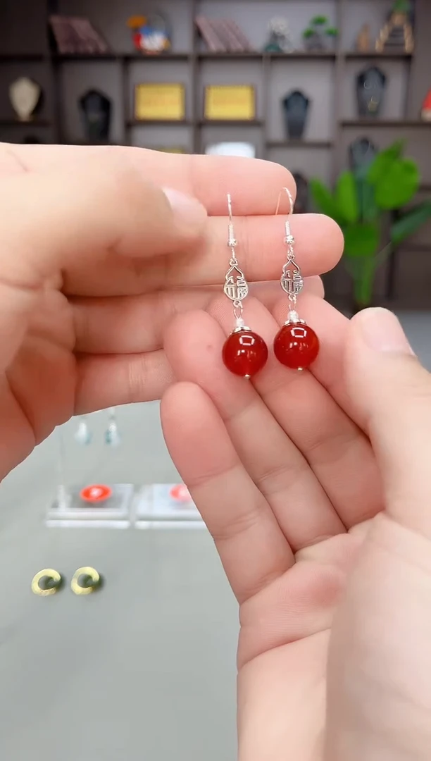 未镶嵌耳饰玛瑙/玉髓230000