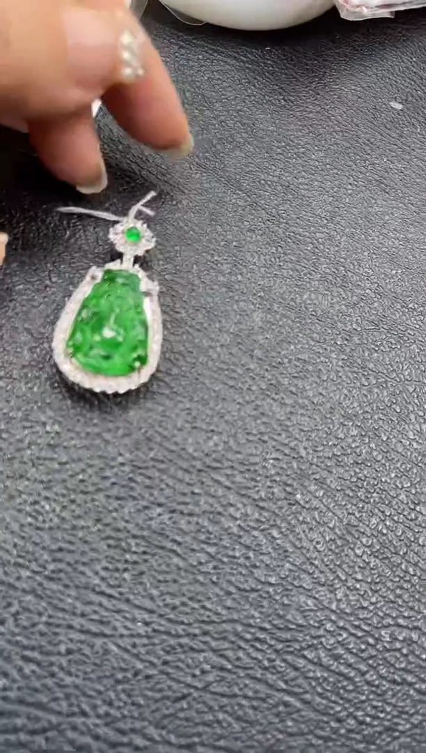 【闪购商品】翡翠颈饰银S925镶嵌0247182443