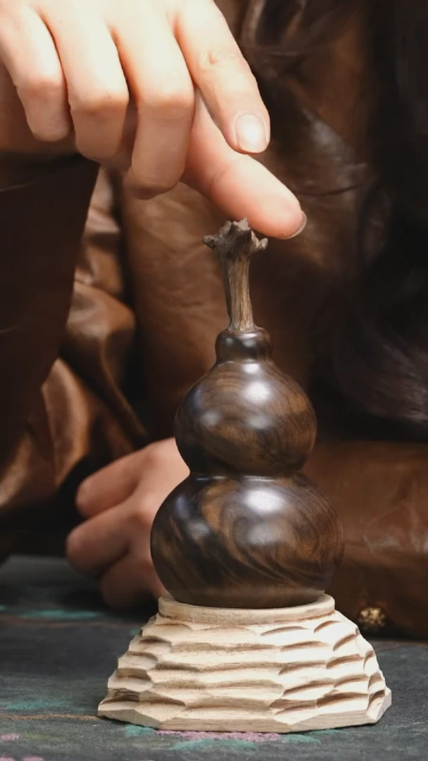 【闪购商品】金丝楠古沉葫芦水波纹手工摆件