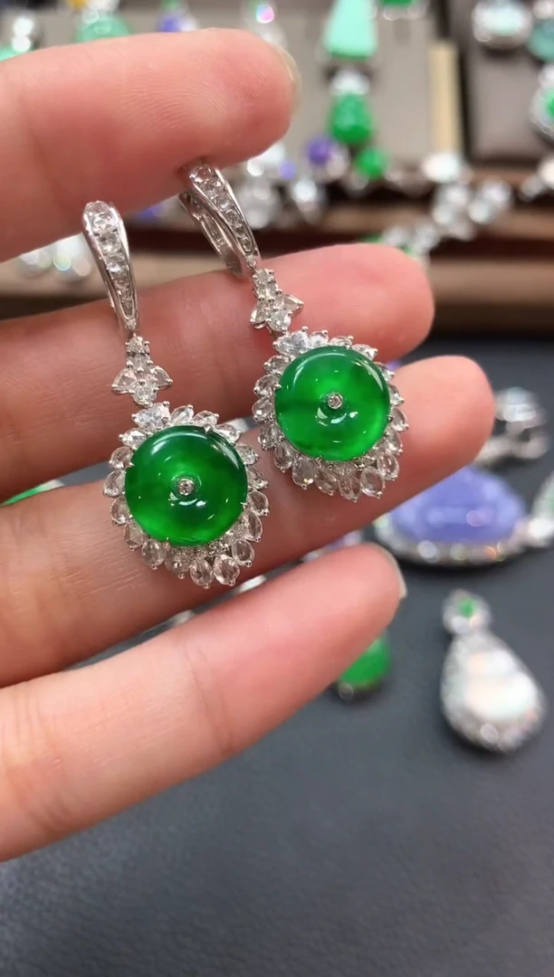 翡翠18K金镶嵌耳饰m73