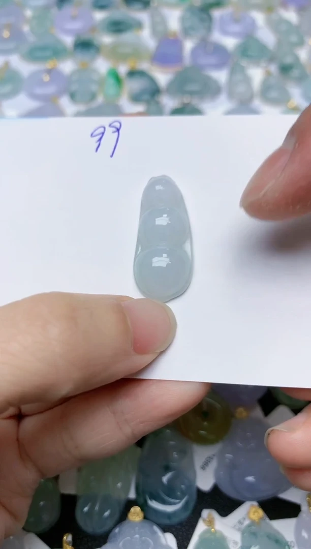 【闪购商品】翡翠颈饰未镶嵌天然翡翠A货    99