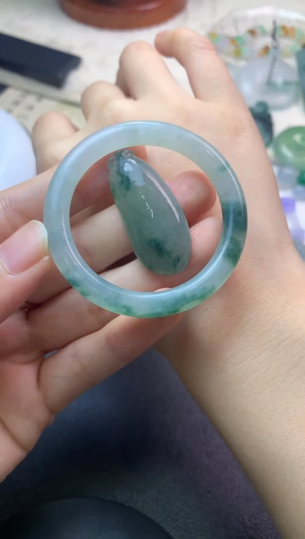 未镶嵌定制翡翠毛货