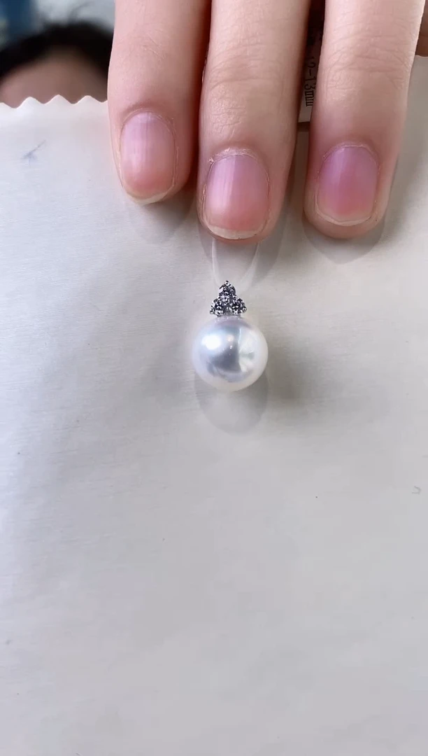 【闪购商品】海水珍珠吊坠(不含链)18K金镶嵌12-13澳白珍珠吊坠