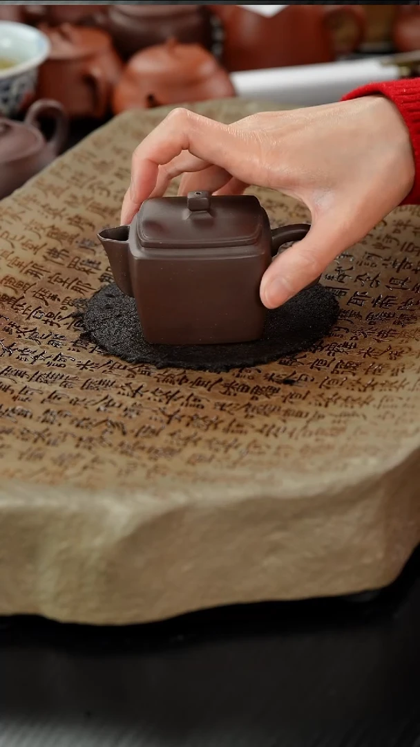 【闪购商品】紫砂茶壶老紫泥尚古四方（爆砂）