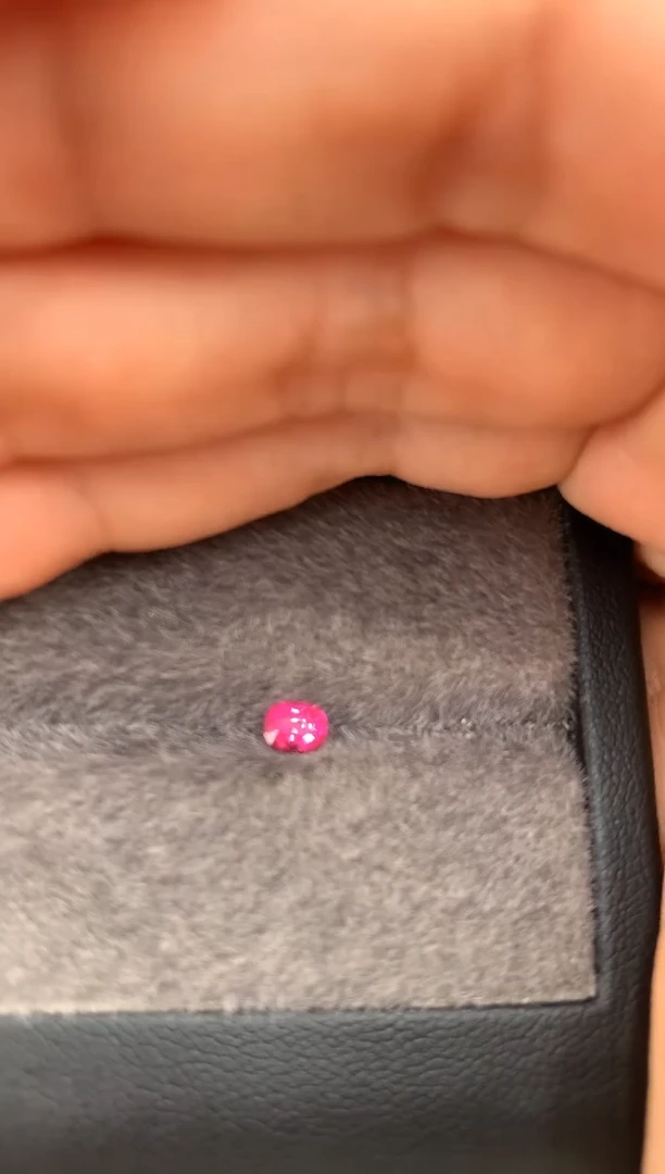 定制尖晶石裸石未镶嵌枕型 绝地 0.32ct