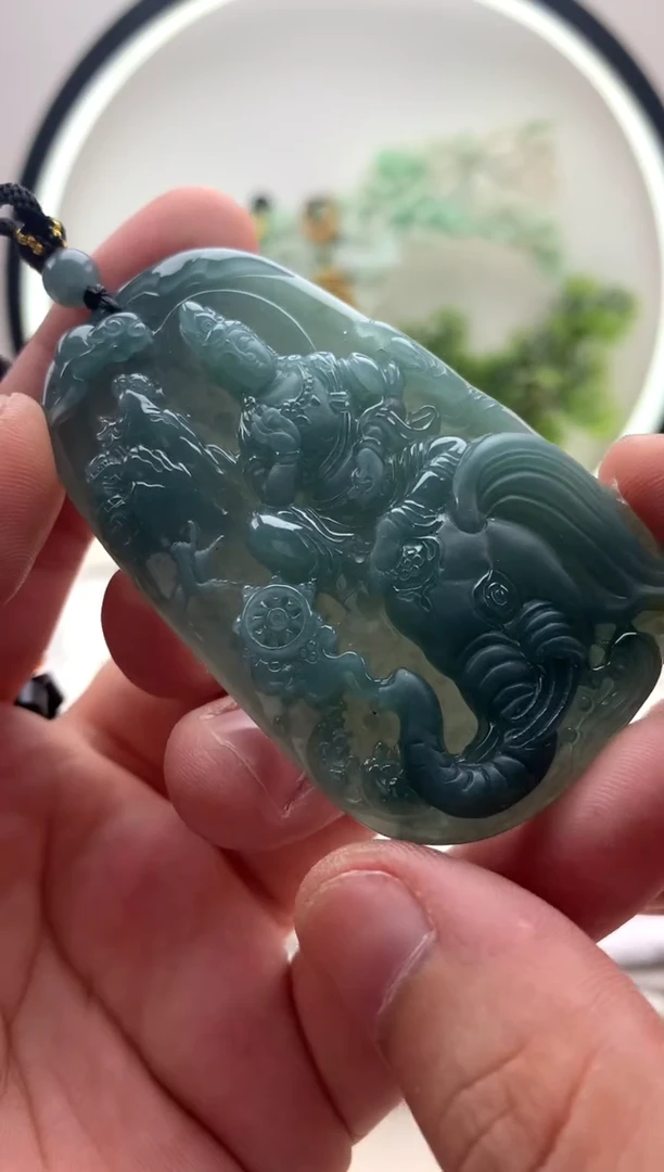 颈饰未镶嵌翡翠普贤