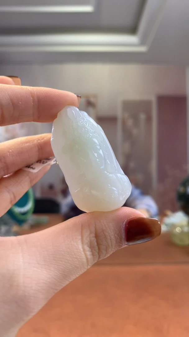 未镶嵌和田玉挂件?白玉观音