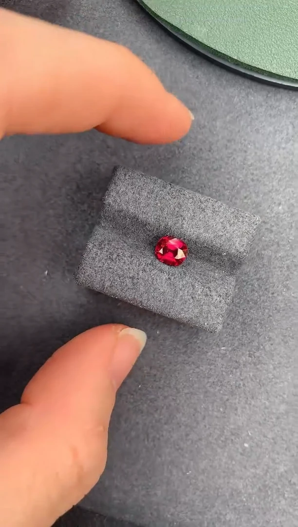 【闪购商品】红宝石裸石未镶嵌1.1ct鸽血红