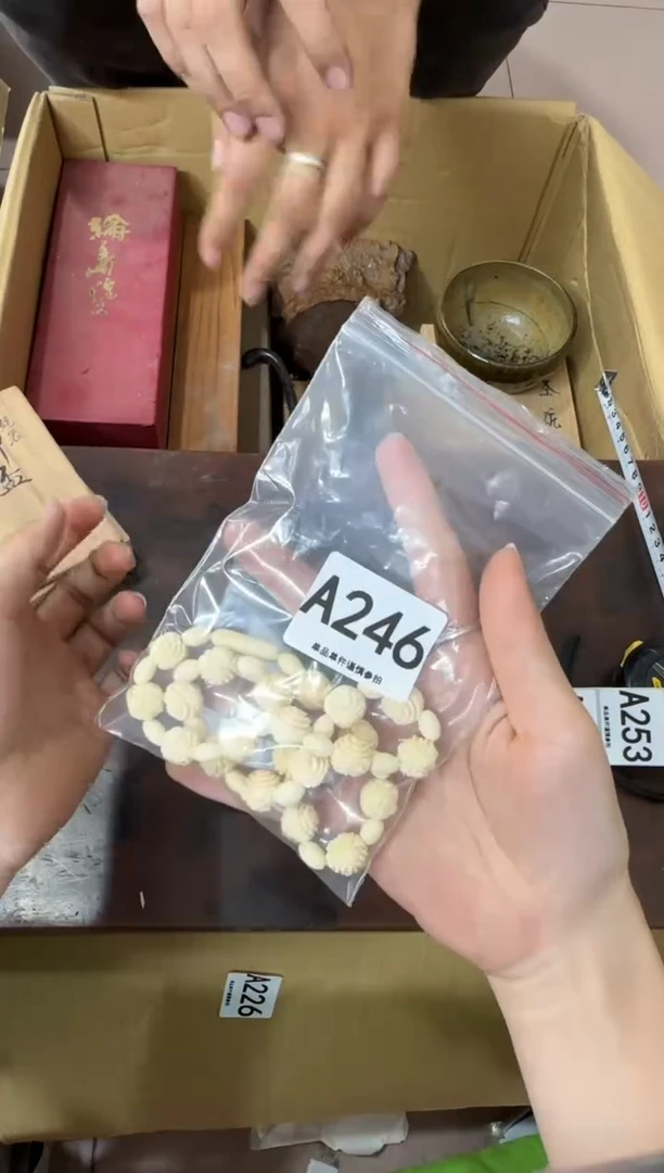 其他莫*246...中古产品谨慎参拍