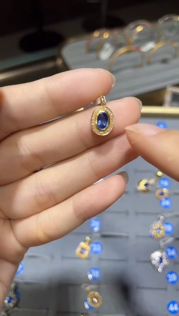 吊坠(不含链)蓝宝石18K金镶嵌1