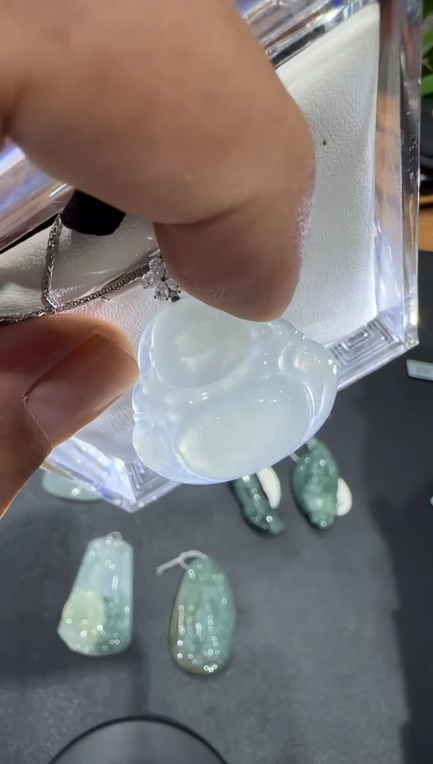 18K金镶嵌挂件翡翠A货翡翠多样性一件佛公