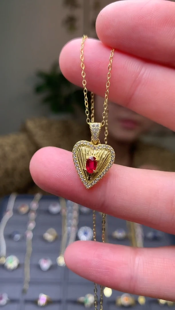 银S925镶嵌颈饰红宝石吊坠