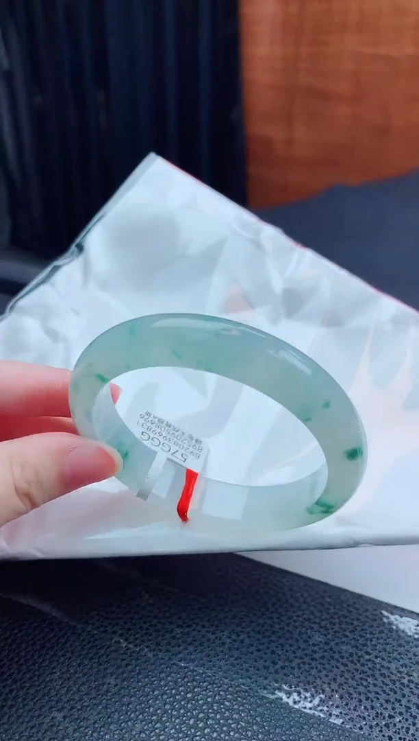 翡翠手镯未镶嵌缅甸天然翡翠A货手镯