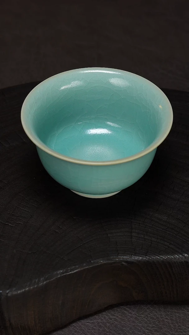 杯子瓷卷足压手杯-微微瑕