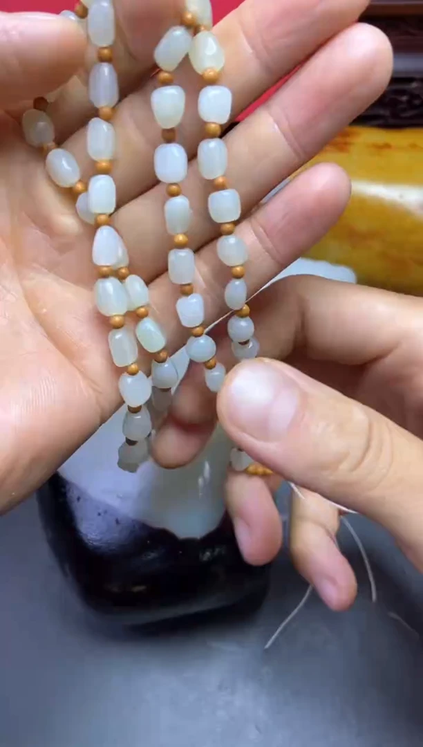 和田玉未镶嵌挂件天**笑和田玉