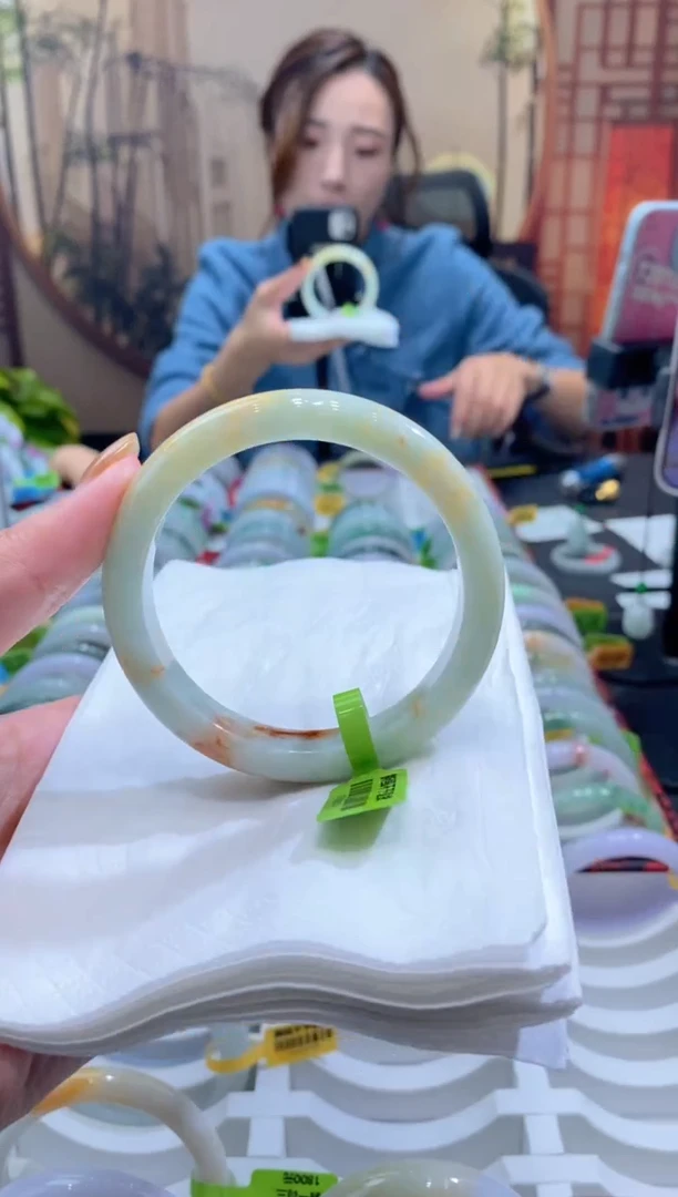 未镶嵌手镯翡翠000083231