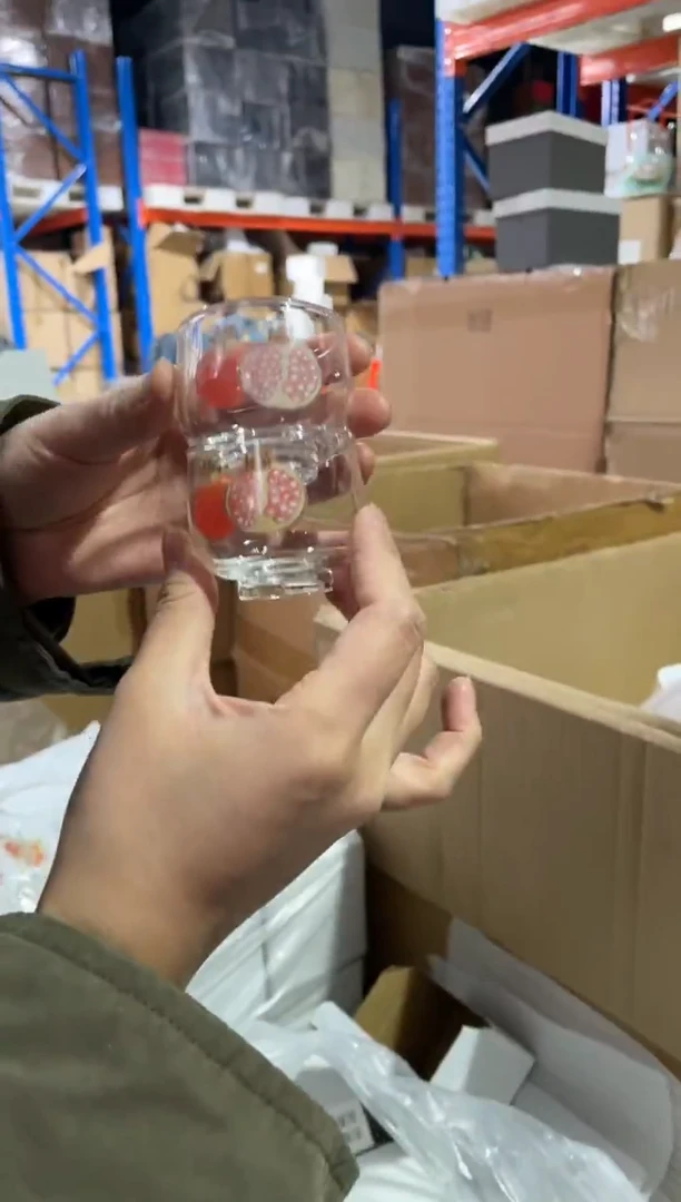 小圆杯石榴花拍一发二啊