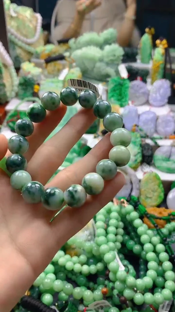 颈饰未镶嵌翡翠天然缅甸a货翡翠11+