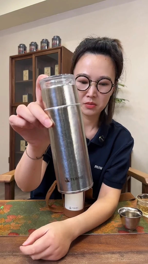 茶水分离杯纯钛银色
