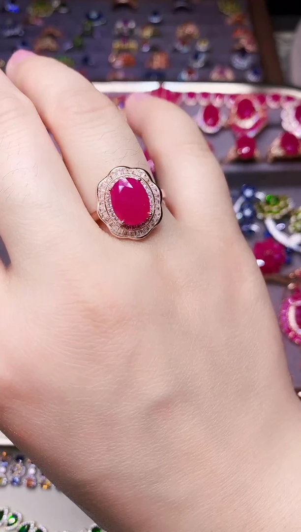 银S925镶嵌戒指红宝石....