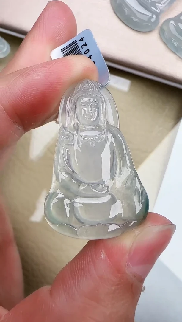 翡翠未镶嵌颈饰缅甸翡翠a货