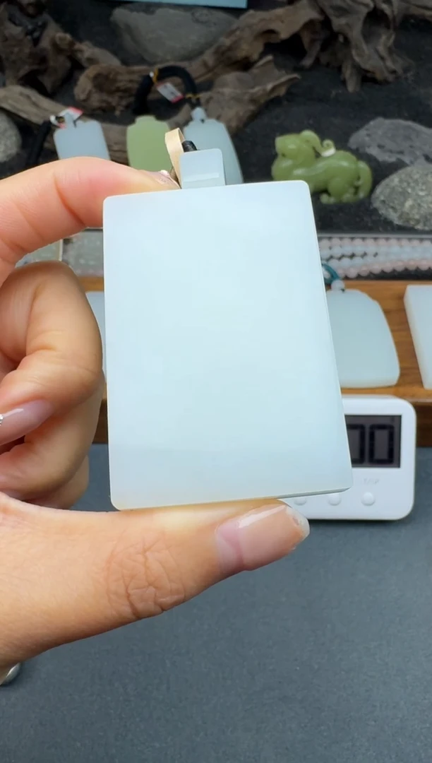 颈饰未镶嵌和田玉3