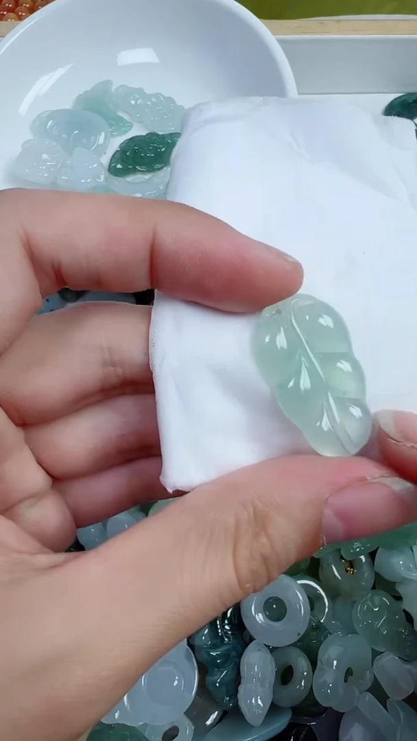 散珠翡翠283号链接，A货翡翠