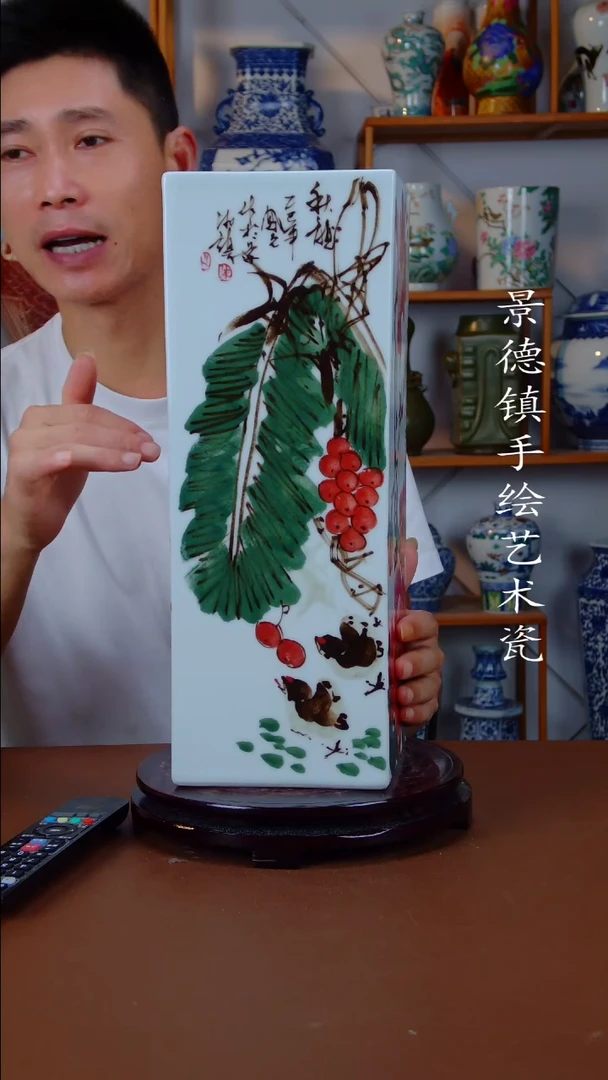 现代景德镇手工手绘陶瓷摆件12
