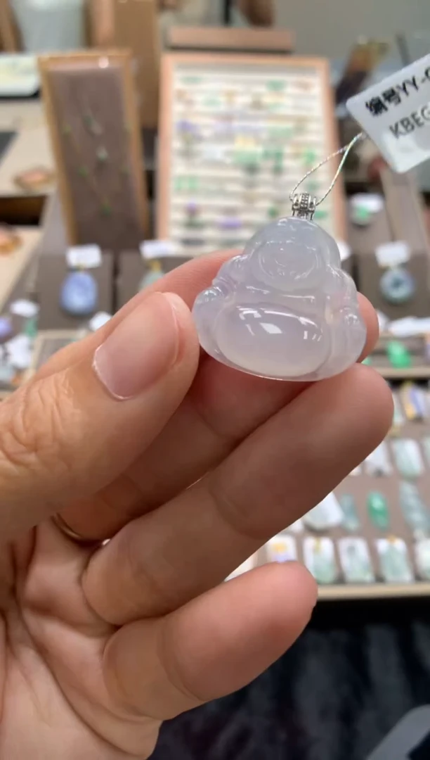 颈饰未镶嵌翡翠佛公