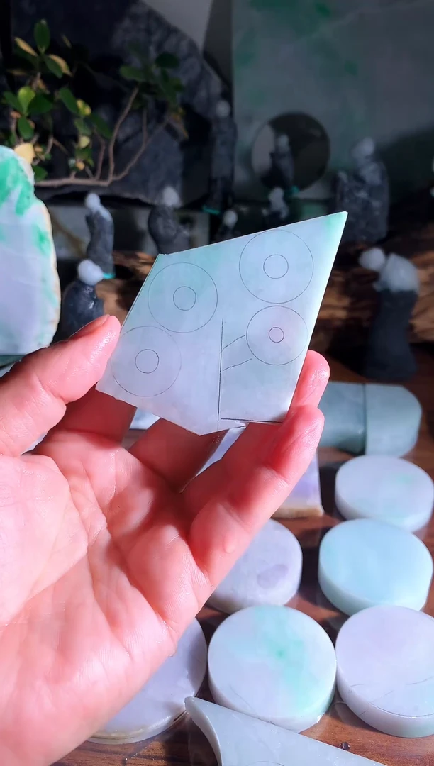 【闪购商品】翡翠吊坠(不含链)未镶嵌E6