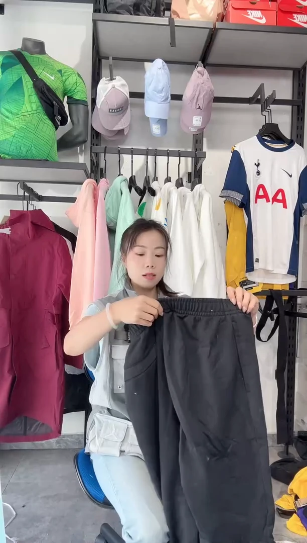 1580 编码 瑕疵款直播间过款为准 尺码 M