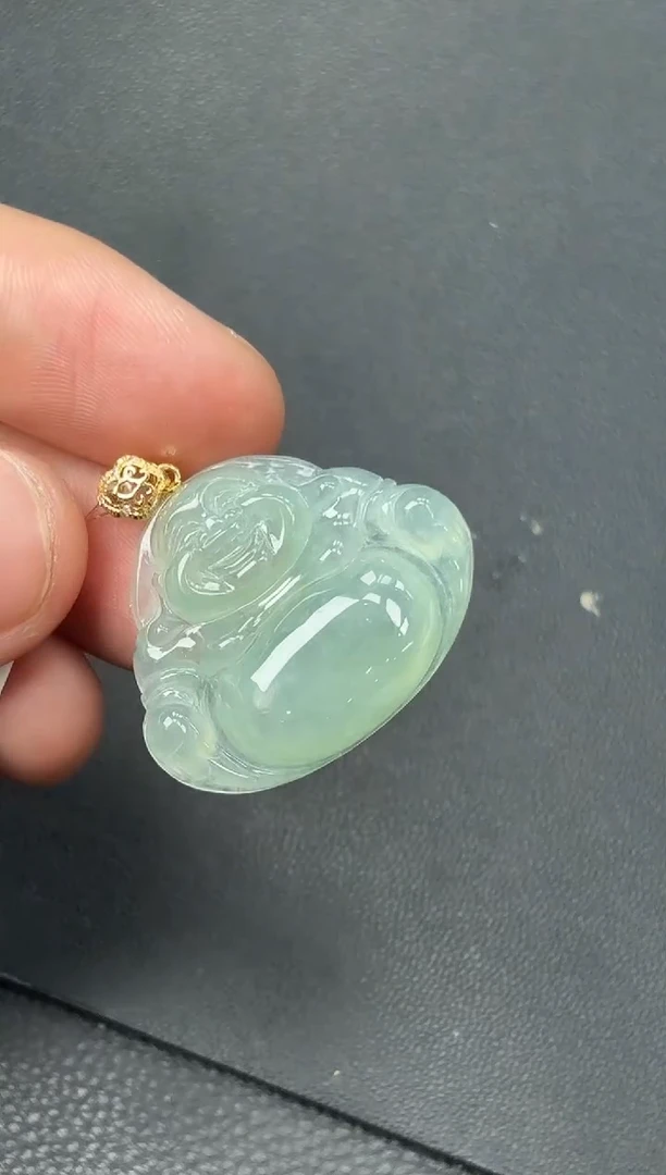 颈饰18K金镶嵌翡翠佛公